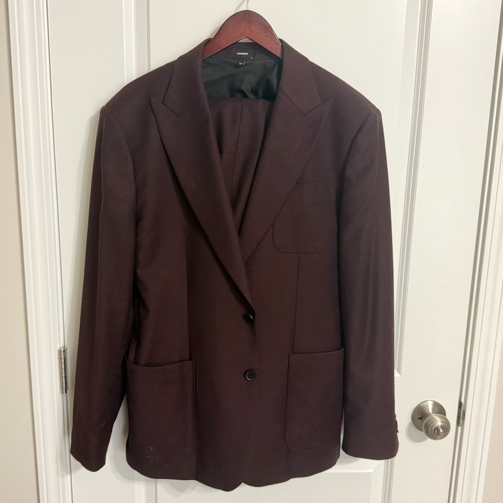 EXPRESS SUIT